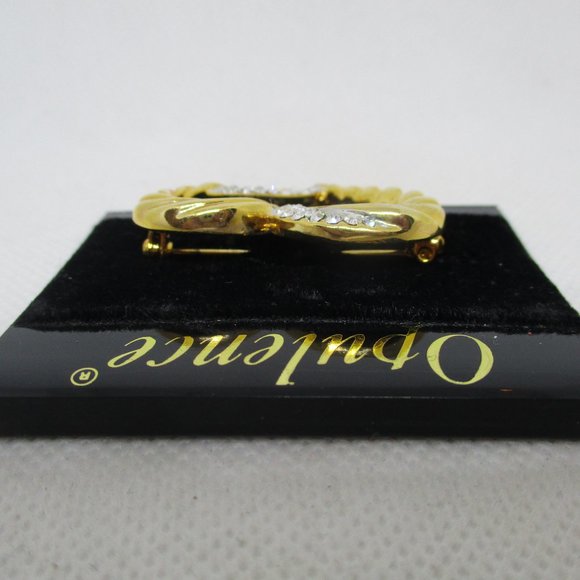 Opulence Crystal Rhinestone Brooch Crystal Ribbed Open Heart Gold Tone Metal Pin - Picture 9 of 11